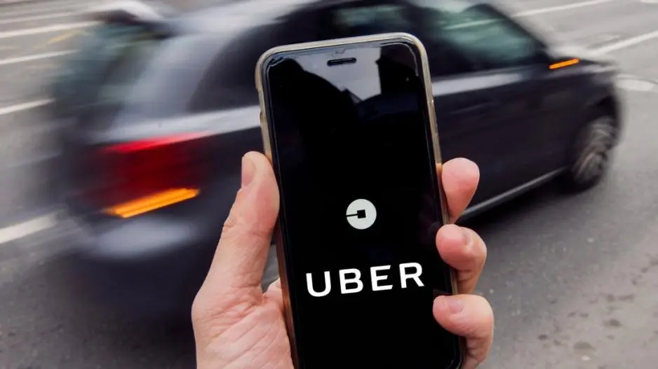 Μνημόνιο συνεργασίας μεταξύ Nissan και Uber για την ηλεκτροκίνηση