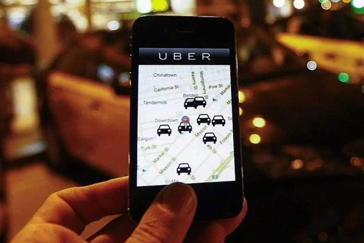 Νέα ήττα για την Uber - Δικαστήριο αποφάσισε ότι οι οδηγοί είναι υπάλληλοί της