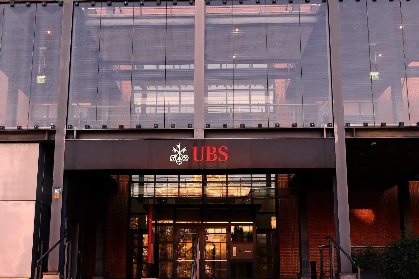 UBS: Θετικό outlook για την ελληνική οικονομία - Οι τρεις βασικοί «μοχλοί» ανάπτυξης