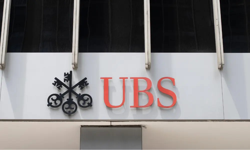 UBS: «Ουδέτερη» για την Ευρωζώνη – Το καλό και τα… κακά σενάρια