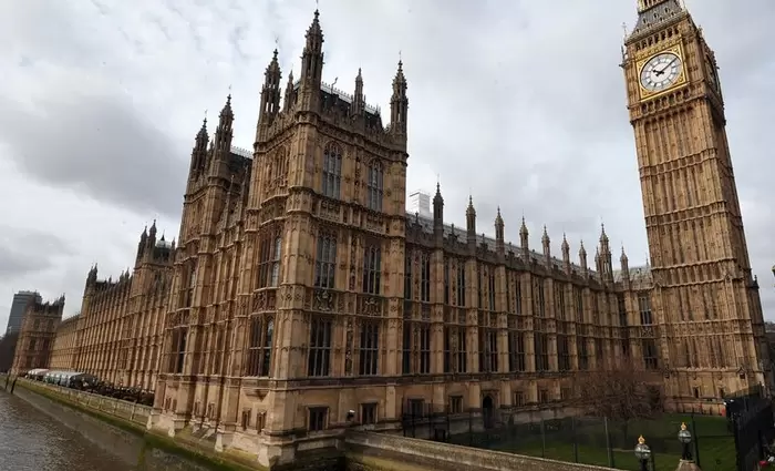 Παράνομη η αναστολή του βρετανικού κοινοβουλίου