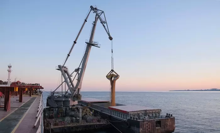 Άλλα δύο πλοία με σιτηρά αναχώρησαν από την Ουκρανία