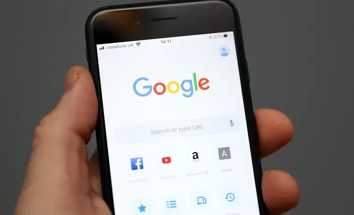 Βρετανία: Βάζει φρένο στην κυριαρχία Apple και Google στα smartphones