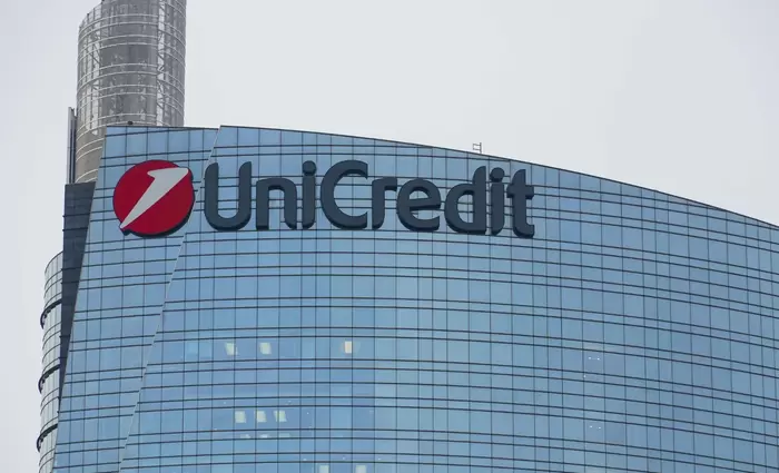 UniCredit: Επιστρέφει 50 δισ. στους μετόχους έως το 2030