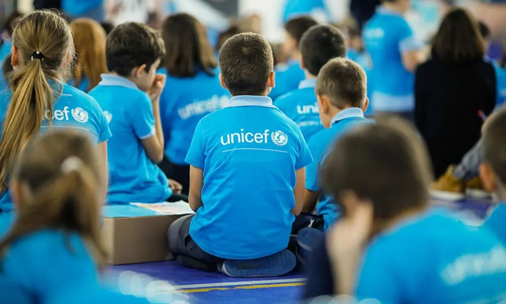 UNICEF: Οι πλούσιες χώρες βάζουν σε κίνδυνο τα παιδιά όλου του κόσμου