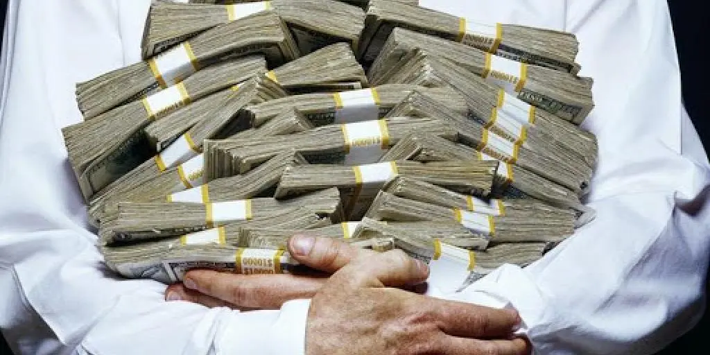 Oxfam: Ρέφαραν οι μεγιστάνες στην πανδημία – «Να τους φορολογήσουμε»