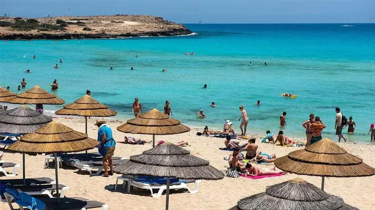 Επί τάπητος τα μεγάλα προβλήματα του τουρισμού