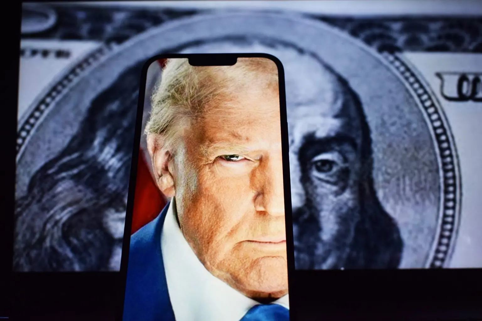 Η Γροιλανδία θα είναι «παιδική χαρά» μπροστά στον «πόλεμο του κεφαλαίου»