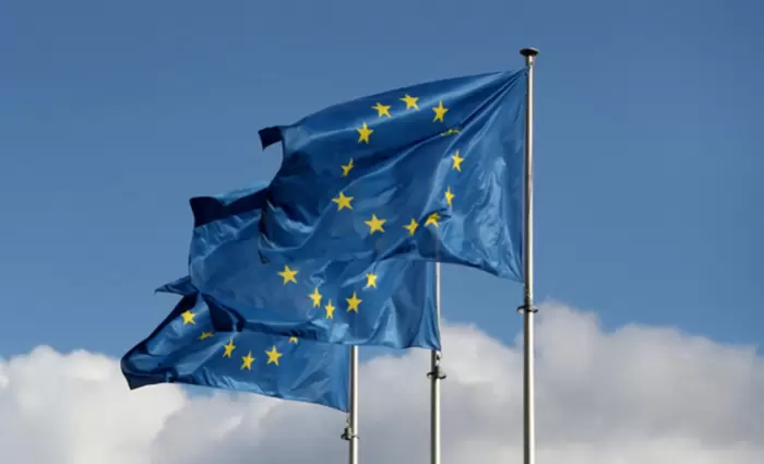 ΕΕ: Απαντά στους δασμούς Τραμπ με στρατηγική ανάπτυξης – Το σχέδιο για την ενίσχυση της αγοράς
