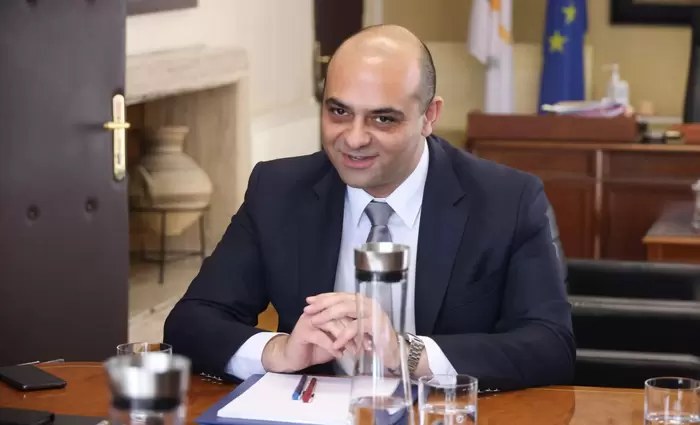 Νέα κρίσιμη συνάντηση του Υπουργού Εργασίας με κοινωνικούς εταίρους για ΑΤΑ