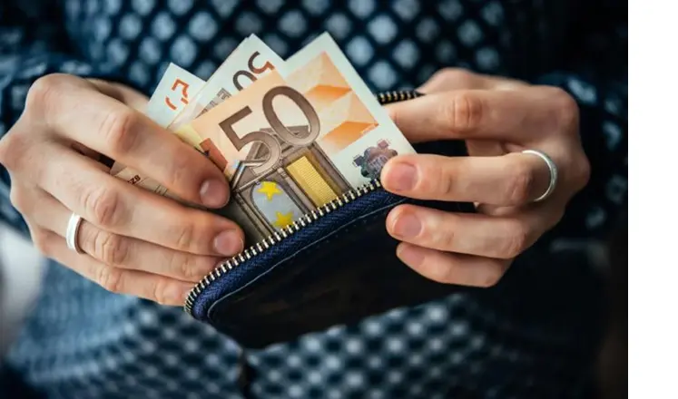 Σήμερα η πρώτη συνεδρία της επιτροπής στο υπ. Εργασίας  για αύξηση του κατώτατου