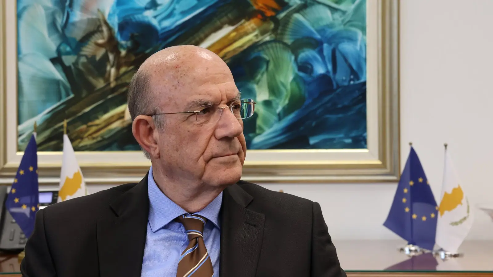 ΥΠΟΙΚ: Το πιο σημαντικό είναι η μείωση των ΜΕΔ στην πραγματική οικονομία