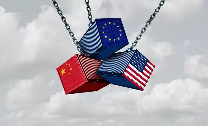 ΕΕ: Ζημιά $11 δισ. από την εμπορική συμφωνία ΗΠΑ-Κίνας