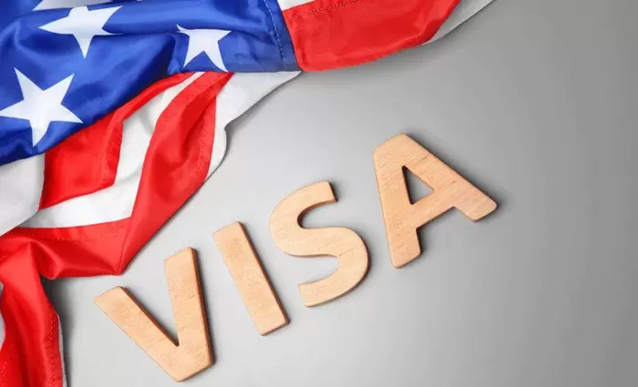 Γιατί η κυβέρνηση Τραμπ θα ζητά εγγυήσεις από τουρίστες