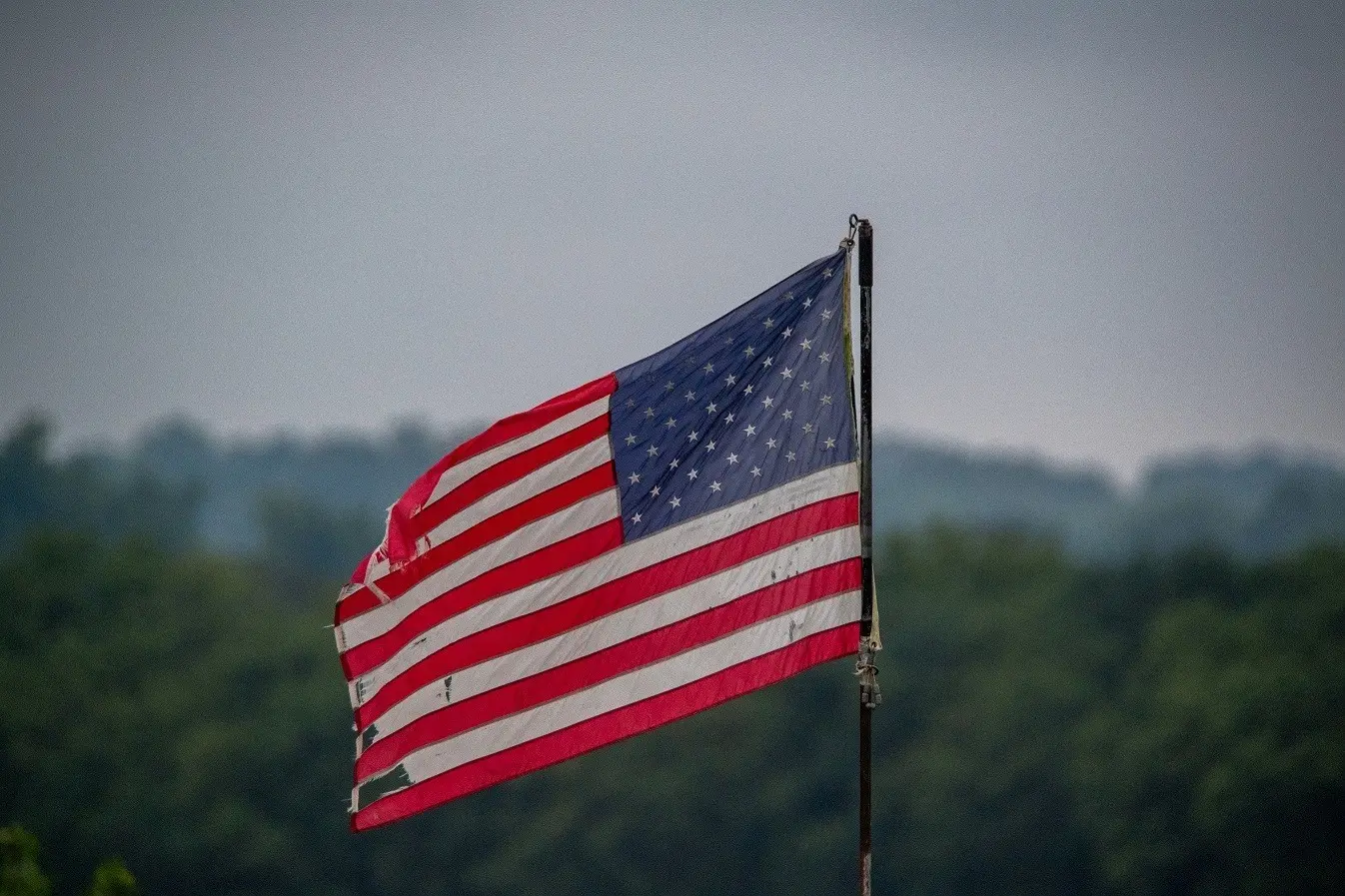 ΗΠΑ: Αμετάβλητος στο 2,7% ο πληθωρισμός τον Ιούλιο – Χαμηλότερα από τις προβλέψεις