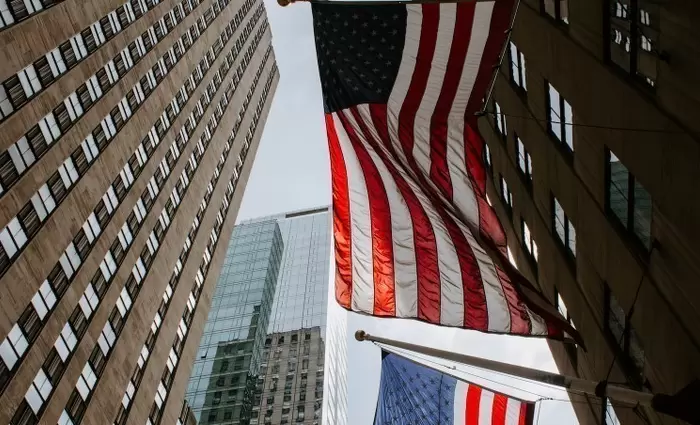 Τραμπ: Χρηματικά βραβεία σε υπαλλήλους που μειώνουν δαπάνες του Δημοσίου