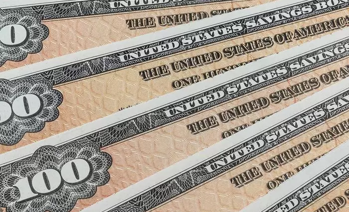 Πτώση λόγω των δασμολογικών απειλών του Τραμπ κατέγραψαν τα αμερικανικά ομόλογα