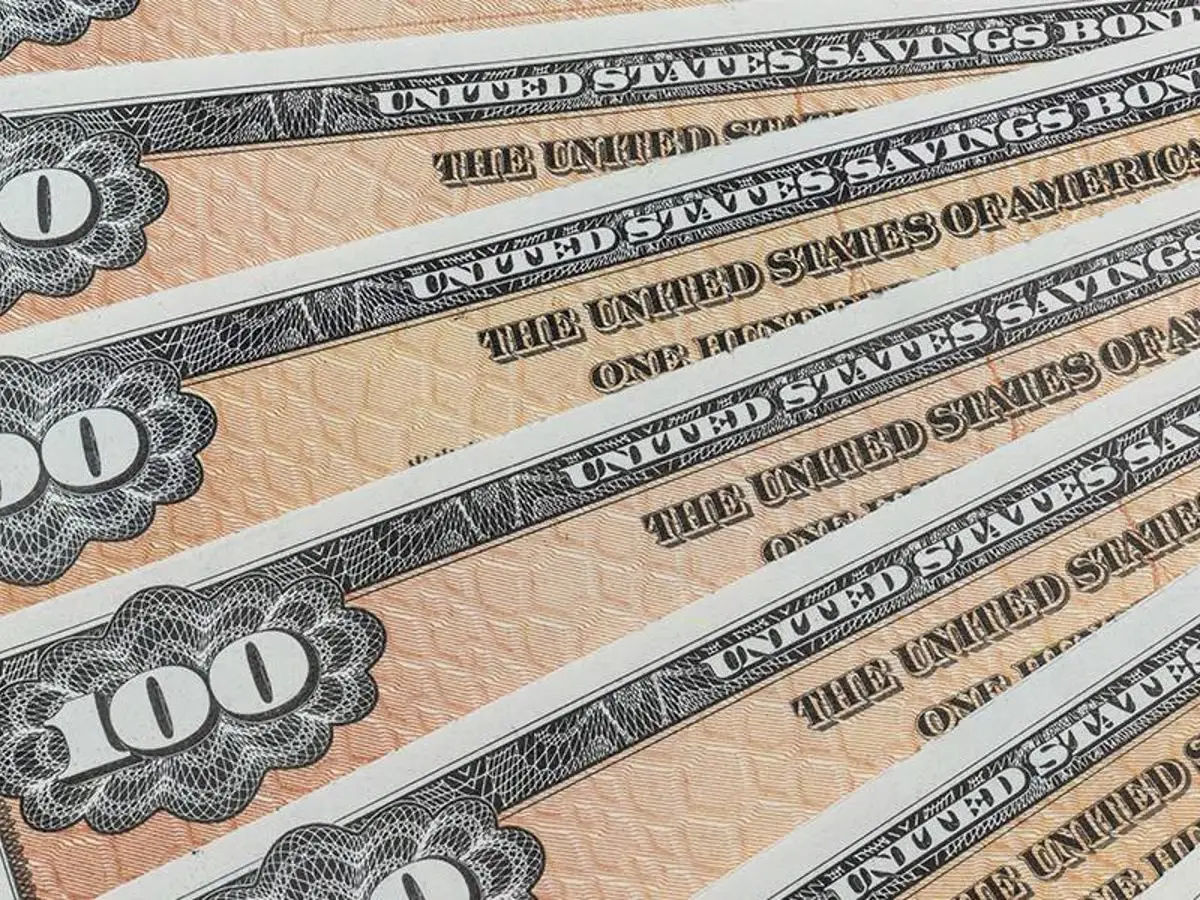 Πτώση λόγω των δασμολογικών απειλών του Τραμπ κατέγραψαν τα αμερικανικά ομόλογα