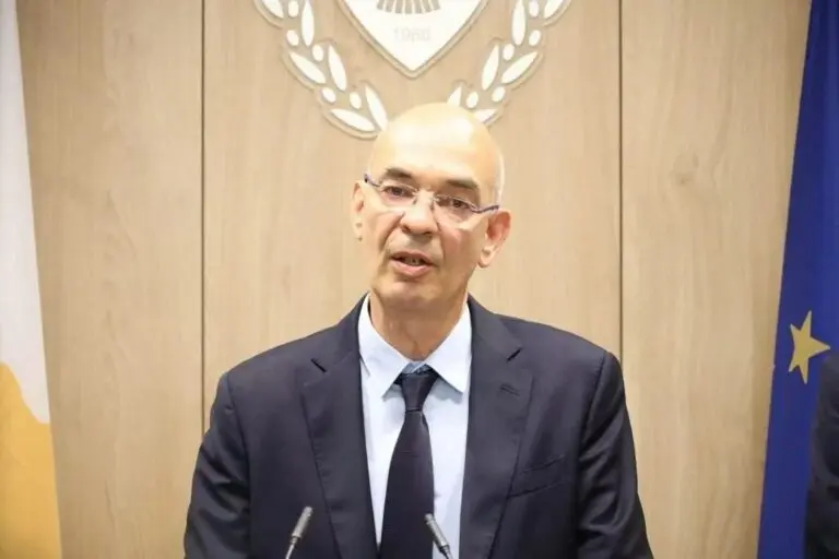 «Καμία αντιπαράθεση με τον Δήμο Λάρνακας» λέει ο Υπουργός Μεταφορών