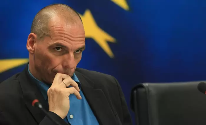 Βαρουφάκης: Ποια λάθη έκανε η Τερέζα Μέι στην διαπραγμάτευση (vid)