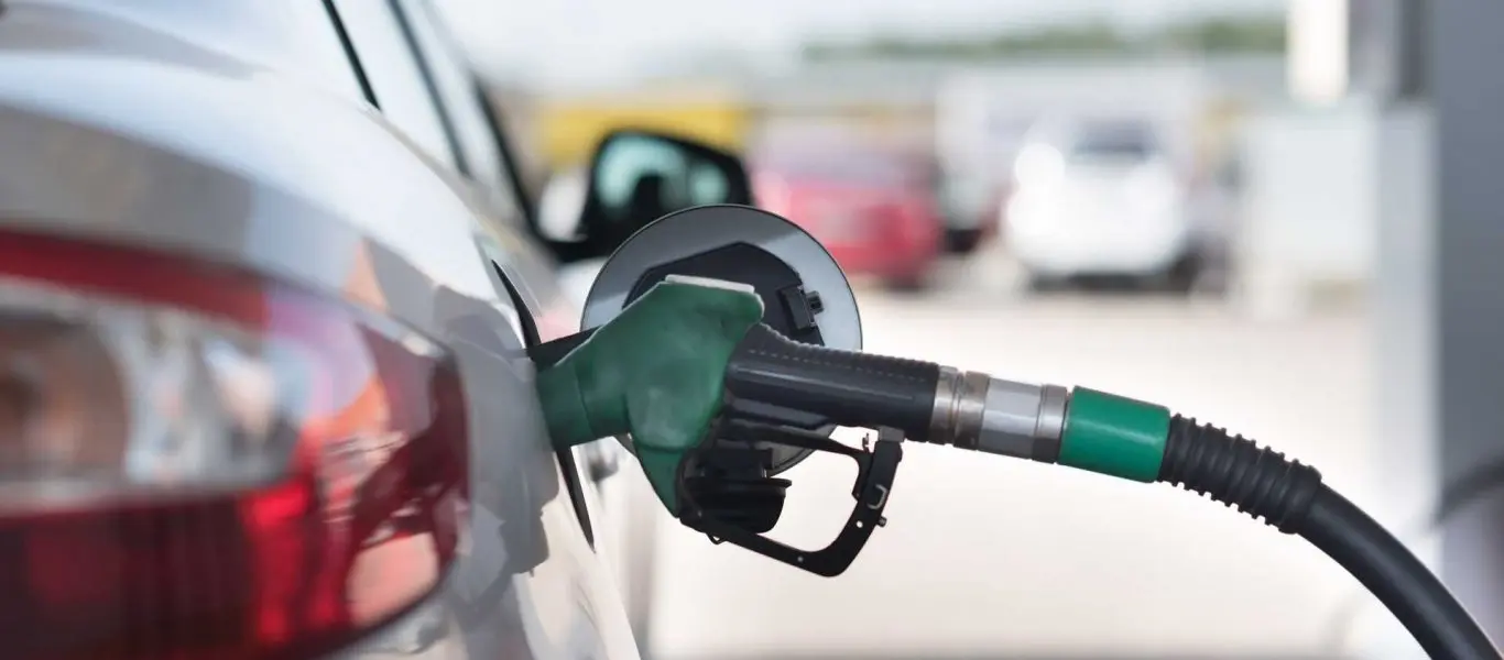 Ακριβαίνουν συνεχώς τα καύσιμα στην Κύπρο - Πολύ φτηνότερα στην ΕΕ