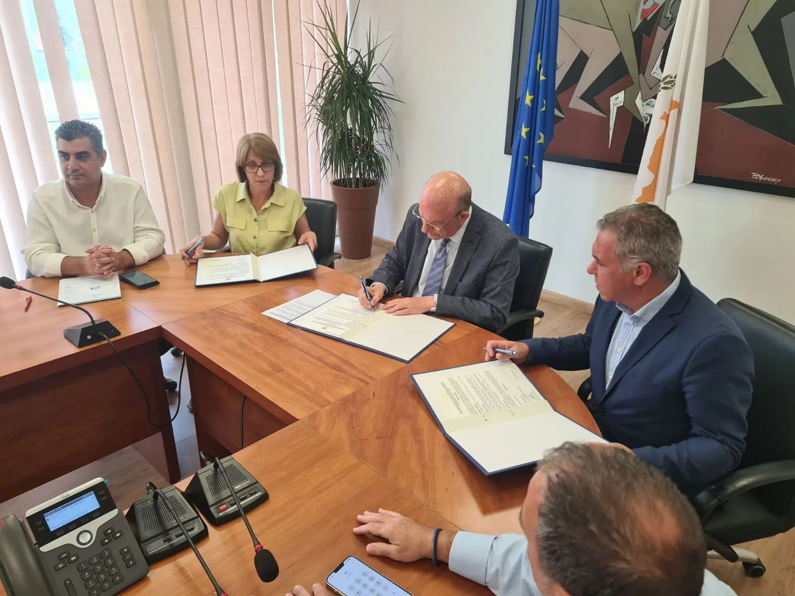 Αυξάνονται οι βασικοί μισθοί του Δημοσίου από 1η Οκτωβρίου