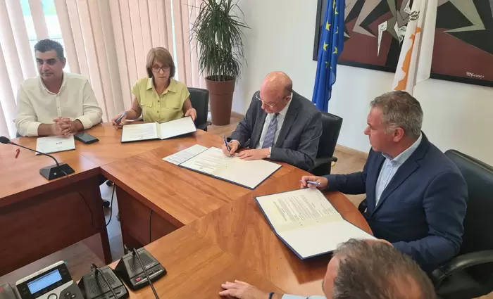 Αυξάνονται οι βασικοί μισθοί του Δημοσίου από 1η Οκτωβρίου