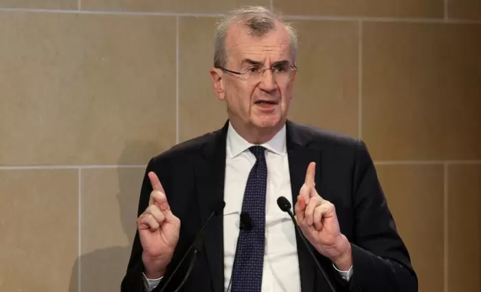 Βιλερουά: Σε κίνδυνο η Γαλλία αν δεν περιοριστεί το έλλειμμα του 2026