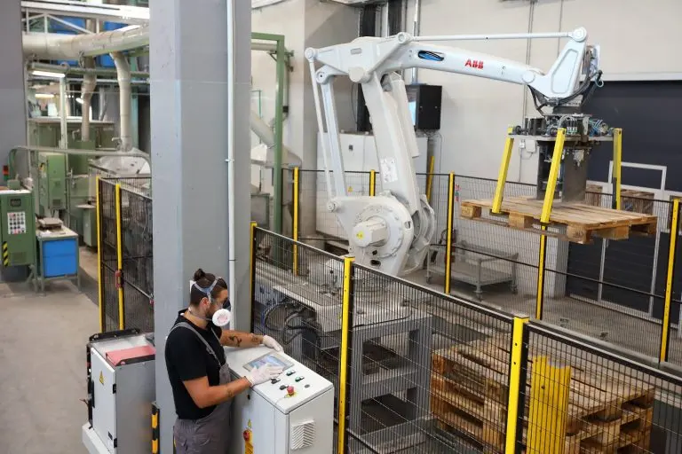 Αύξηση 28,2% στις τιμές παραγωγού στη βιομηχανία τον Σεπτέμβριο