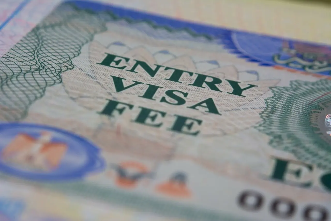 Σφοδρές αντιδράσεις μετά την απόφαση Τραμπ για ειδικό τέλος $100.000 στις βίζες H-1B