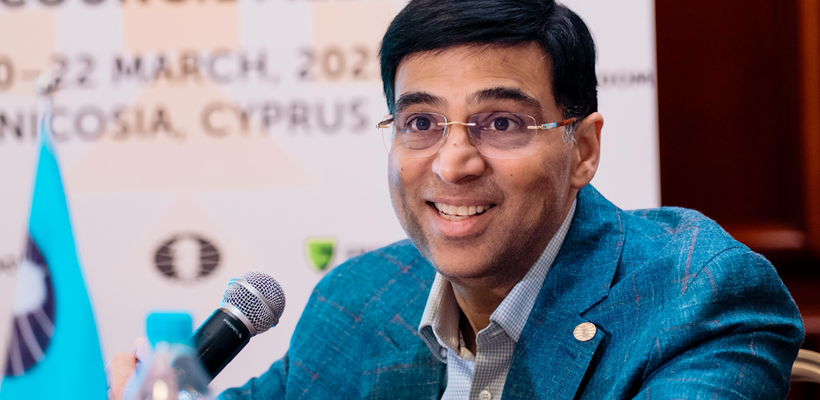 Ο Vishy Anand συναντά νεαρά ταλέντα του σκακιού στην Κύπρο