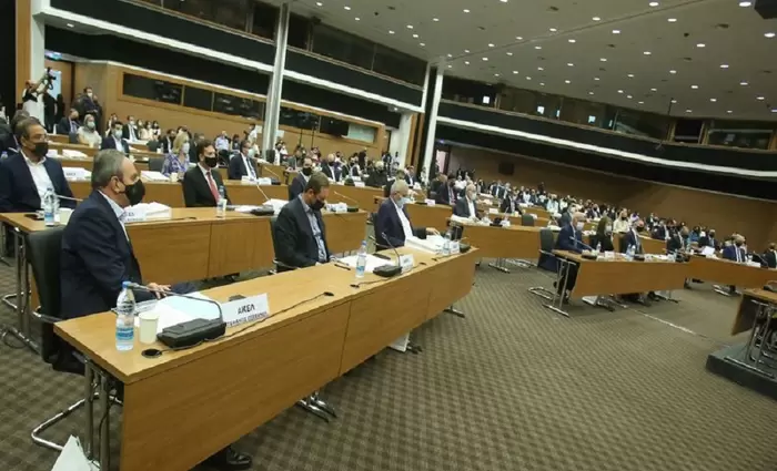 «Μπλόκο» σε ιδιωτικοποιήσεις βάζει η αντιπολίτευση