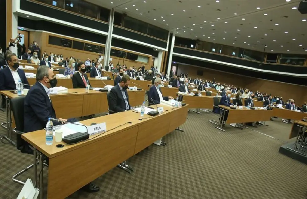 «Μπλόκο» σε ιδιωτικοποιήσεις βάζει η αντιπολίτευση