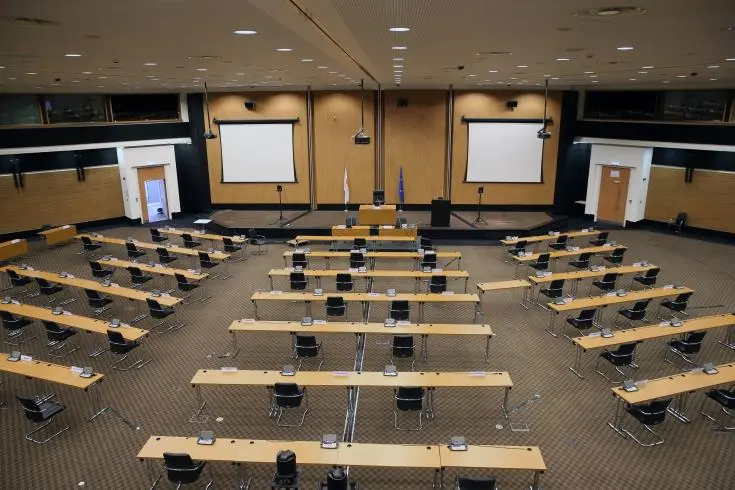 Προς οριακή ψήφιση ο προϋπολογισμός