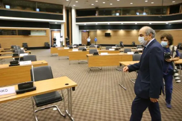 Συνεδριάζει σήμερα η Ad Hoc για τα δάνεια ΠΕΠ