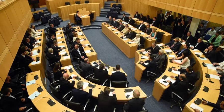 Νέο επεισόδιο στον έλεγχο αξιωματούχων που εργοδοτούνται μετά την αφυπηρέτηση