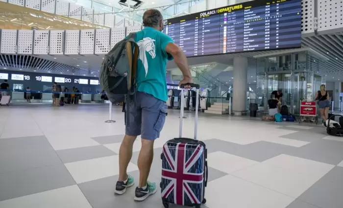 Βρετανία: Κατάργηση καραντίνας για τις 