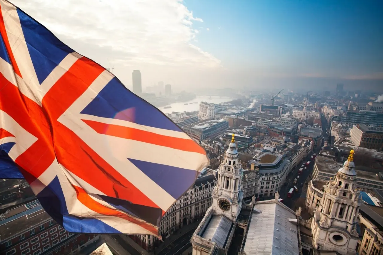 Βρετανία: Σε χαμηλό πενταετίας η απασχόληση - Χάθηκαν 276.000 θέσεις εργασίας