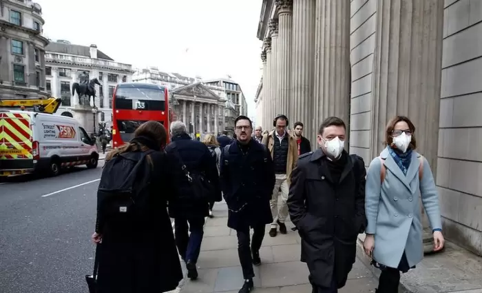 Οι μισοί CEO's του πλανήτη δε 