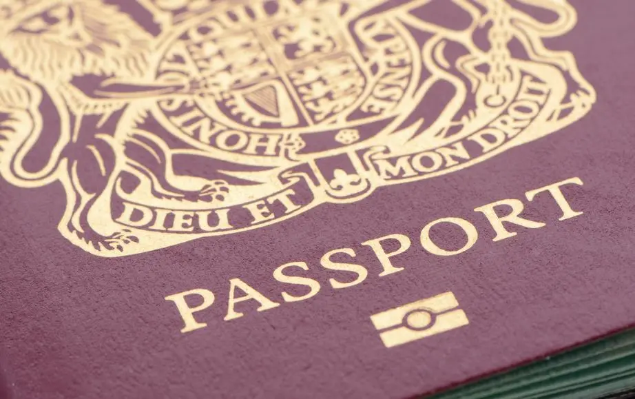 Ουρές για διπλή υπηκοότητα κάνουν οι Κύπριοι της Βρετανίας ενόψει Brexit