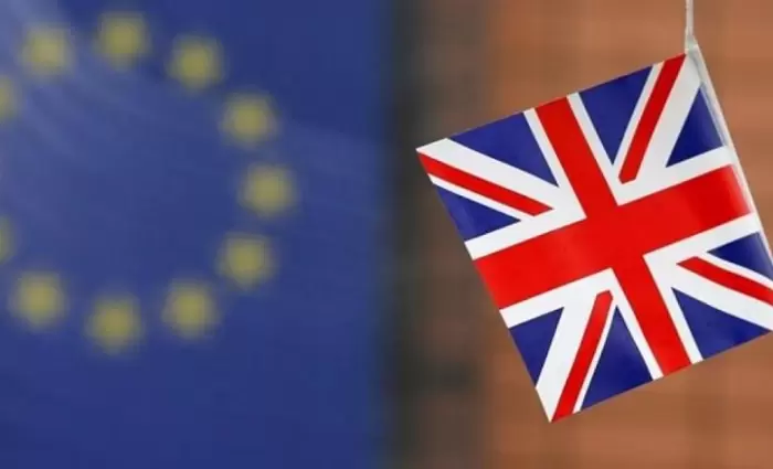 Στους τέσσερις οι παραιτηθέντες Βρετανοί Υπουργοί 