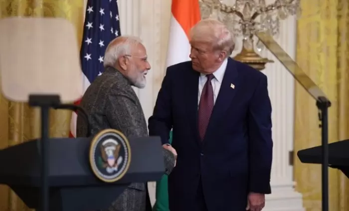 Κλιμακώνεται η ένταση: Η Ινδία απορρίπτει τις απειλές Τραμπ για νέους δασμούς