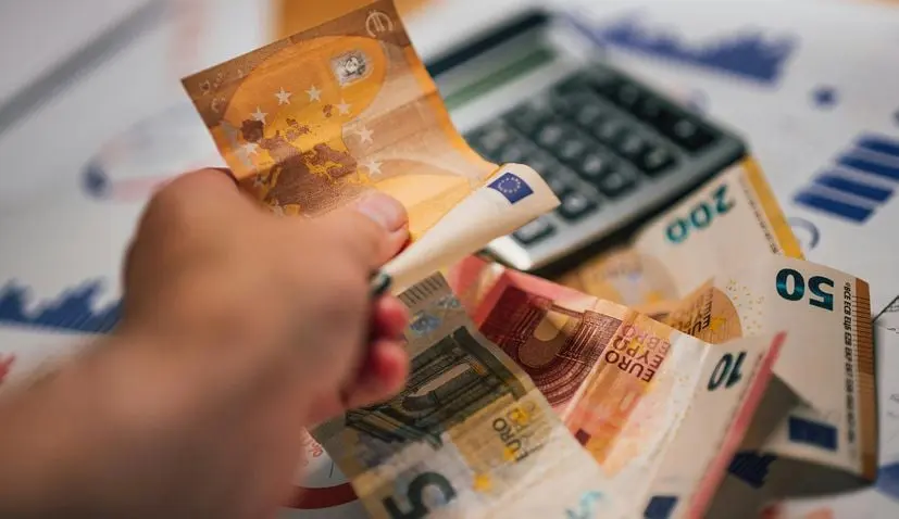 Οι μέσοι μισθοί σε όλη την Ευρώπη - Οι χώρες με τους υψηλότερους και η θέση της Κύπρου