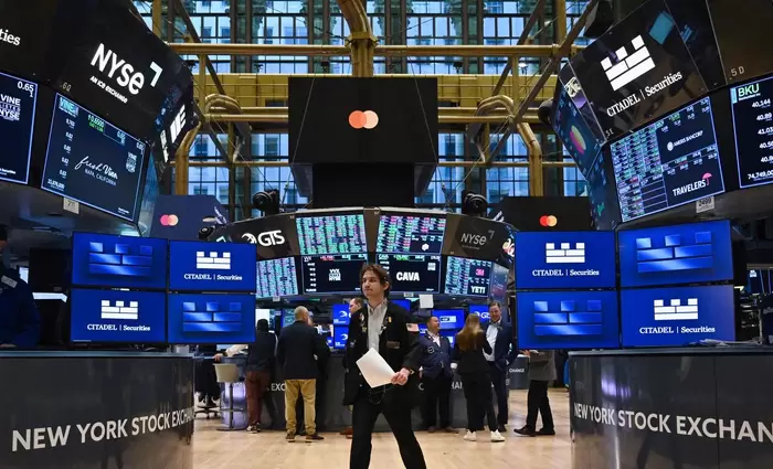 Τι σημαίνει το sell-off στις μετοχές τεχνολογίας και η άνοδος της τιμής του πετρελαίου