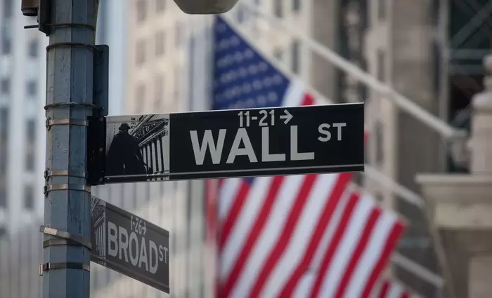 Wall Street: Στο «κόκκινο» υπό τον φόβο του πληθωρισμού