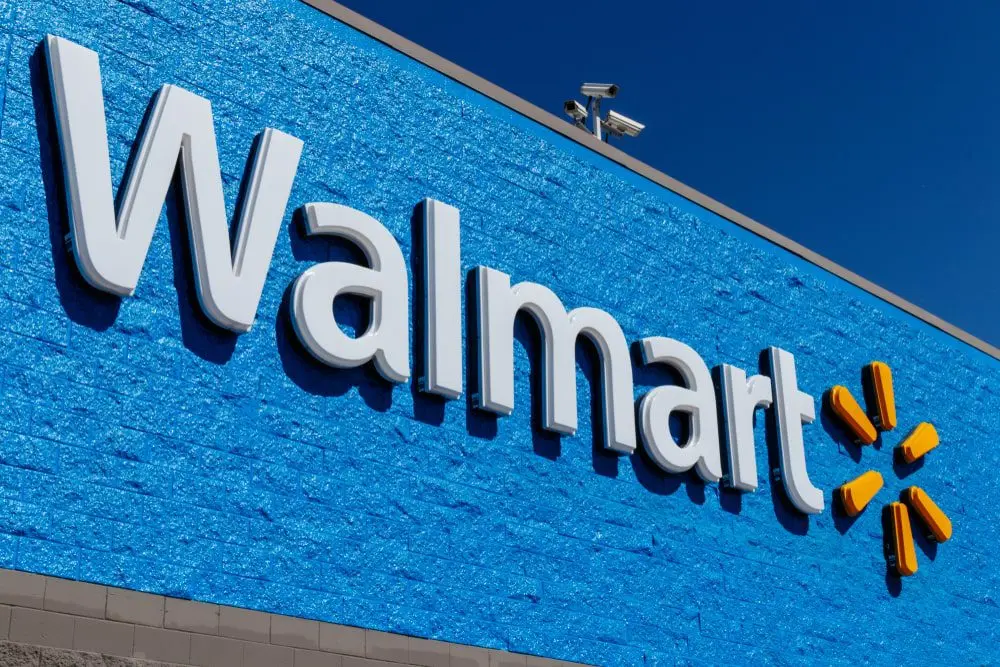 Walmart: Χαμηλότερη από το αναμενόμενο η κερδοφορία το 2024