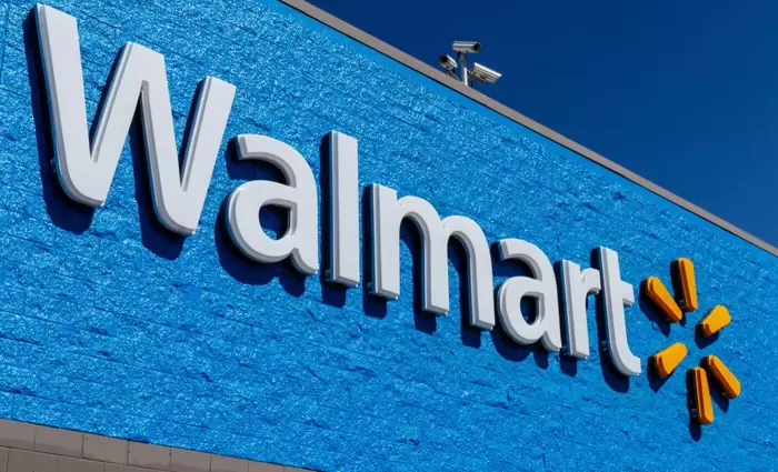 Walmart: Χαμηλότερη από το αναμενόμενο η κερδοφορία το 2024