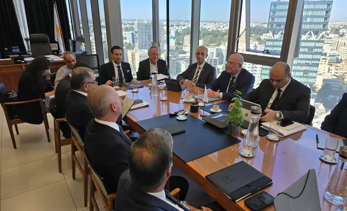 Χωρίς συμφωνία για την ΑΤΑ, αλλά ανακτούν έδαφος οι συγκλίσεις