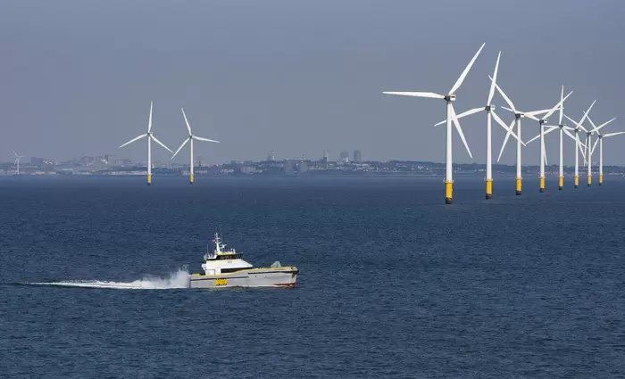 Η Orsted κερδίζει τη δικαστική μάχη με τον Τραμπ και επανεκκινεί το αιολικό έργο Revolution Wind στις ΗΠΑ