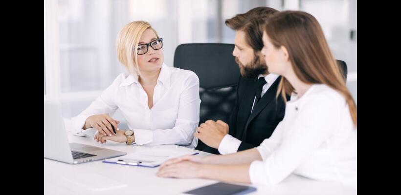 Τεχνική Διαπραγμάτευσης: Πώς να αυξήσετε τον μισθό σας με δύο λέξεις